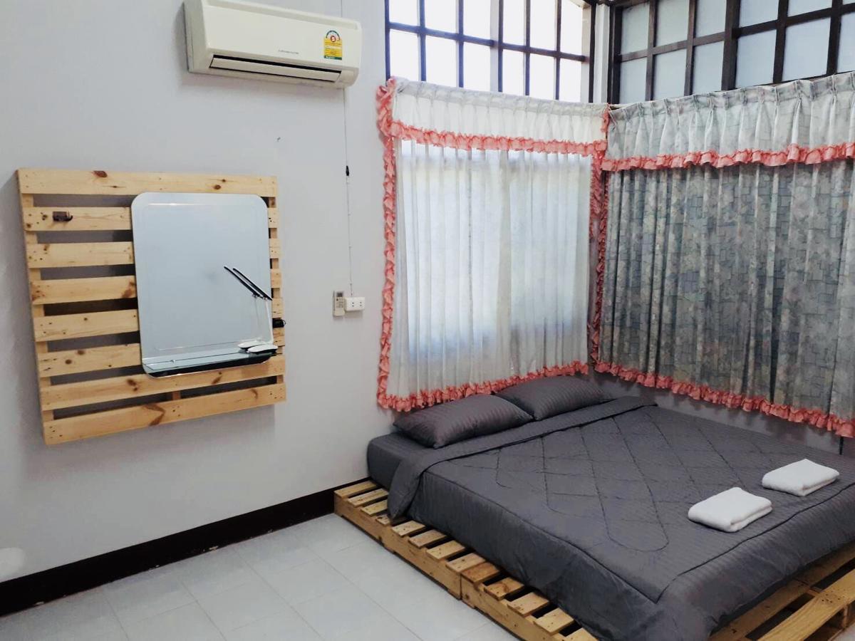 Hotel Winter House Chiang Rai Extérieur photo