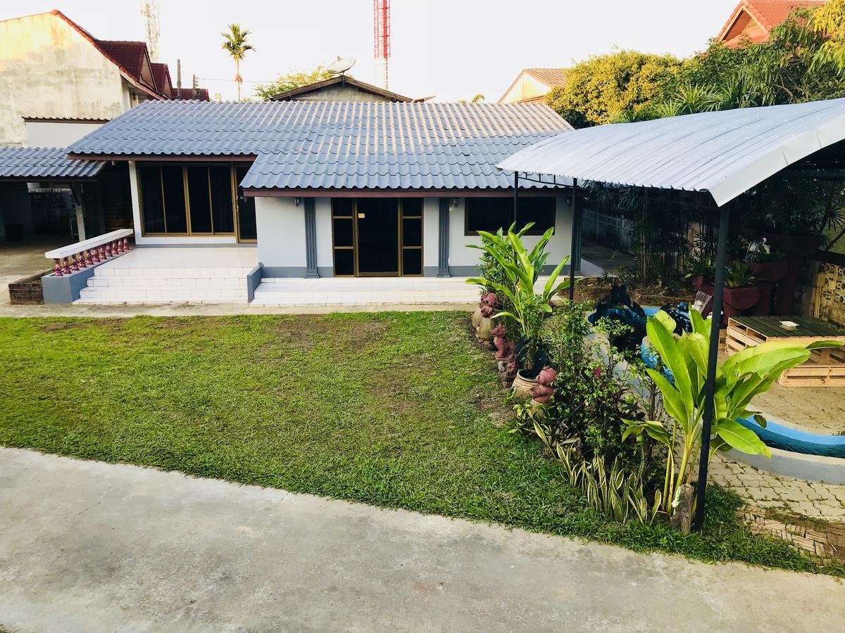 Hotel Winter House Chiang Rai Extérieur photo